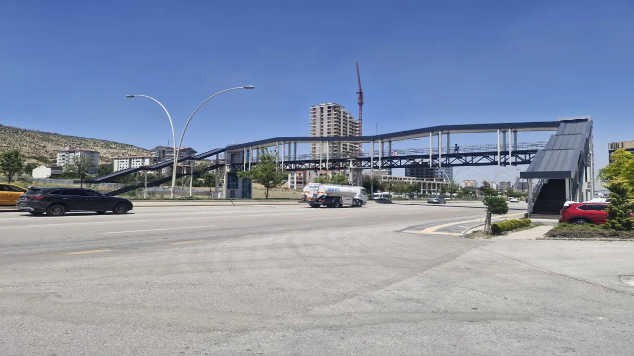 CONSTRUCTION OF 6 PEDESTRIAN OVERPASSES