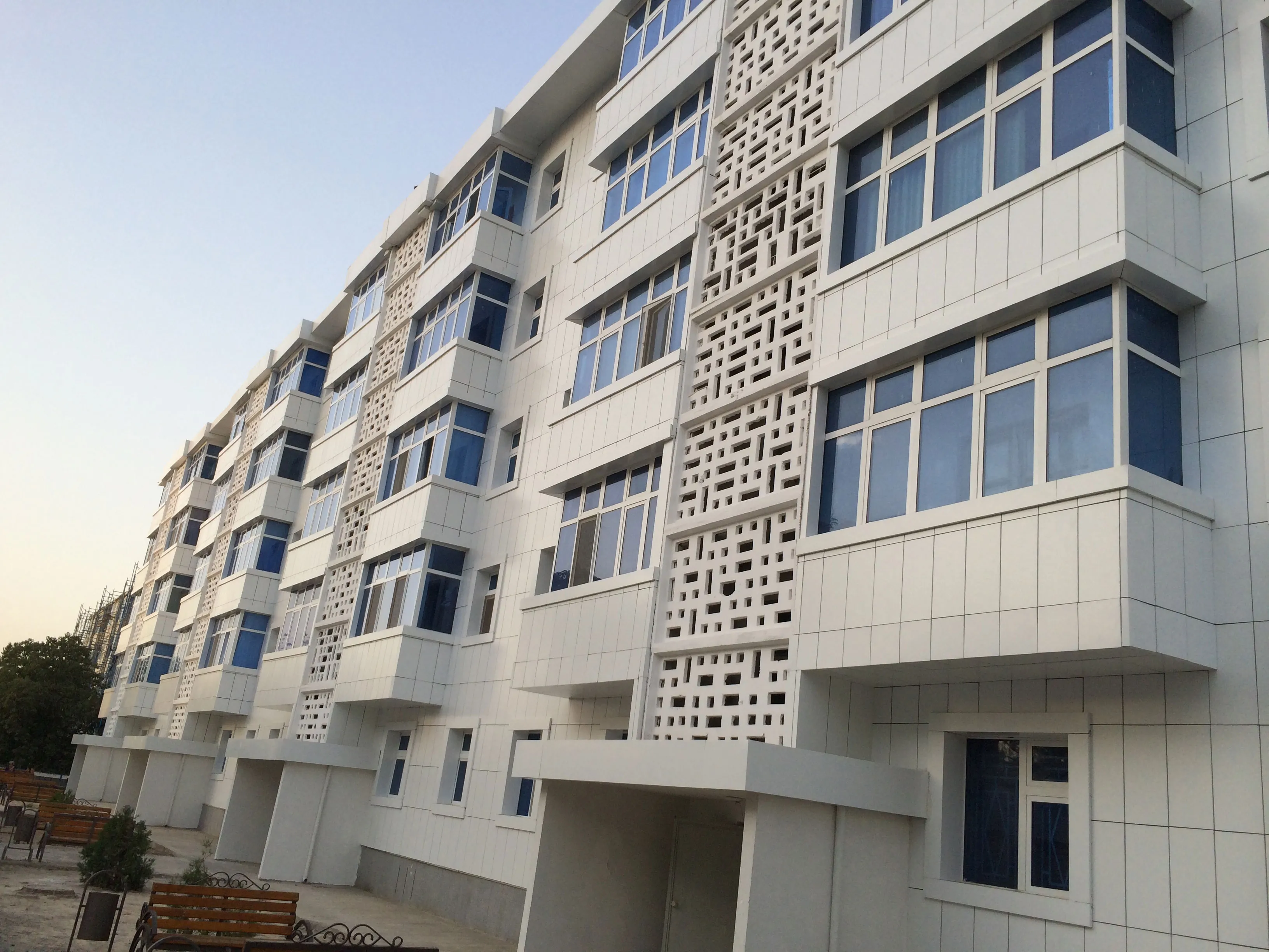 TURKMENISTAN KDHA 350-BED HOSPITAL