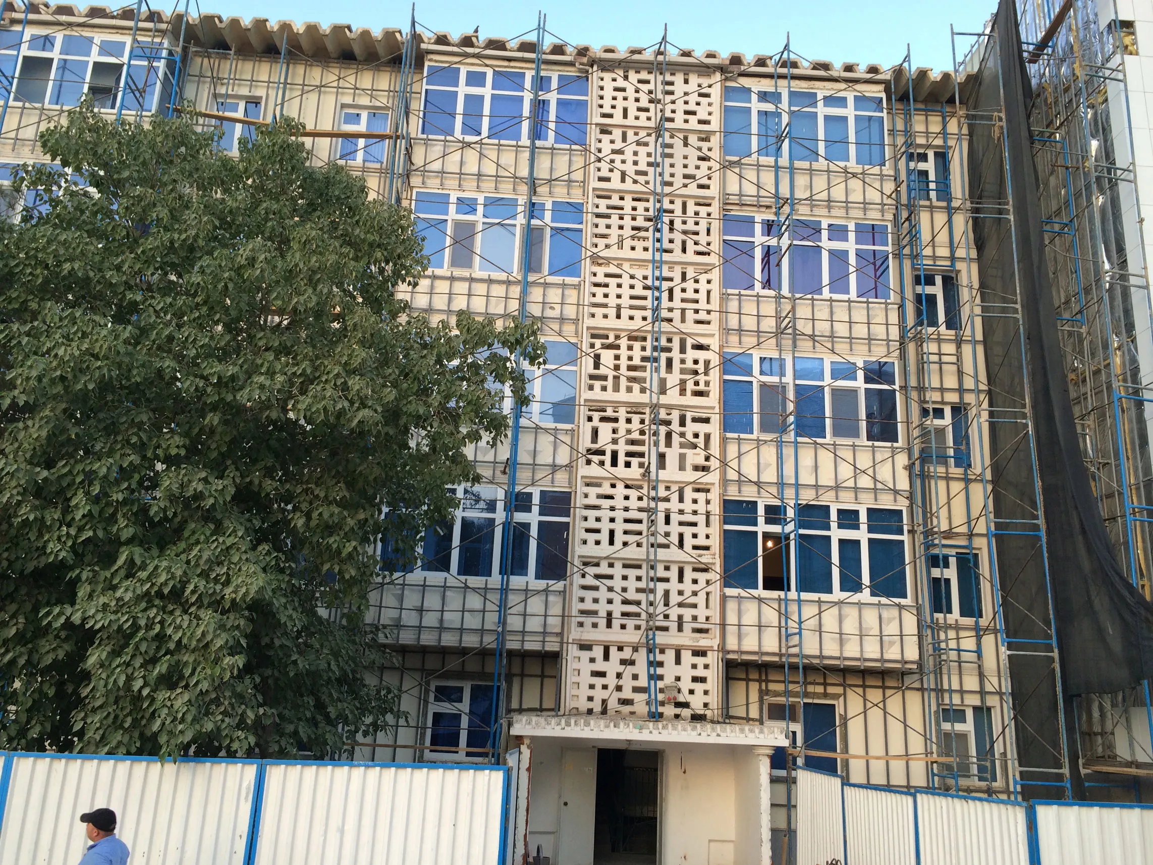 TURKMENISTAN KDHA 350-BED HOSPITAL